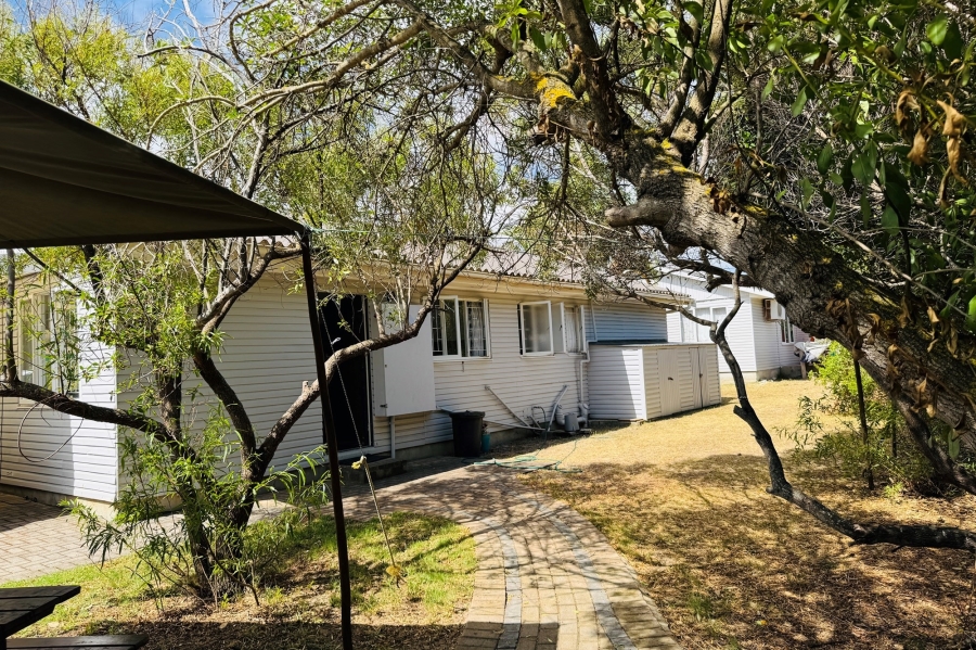 To Let 3 Bedroom Property for Rent in Meerensee Western Cape